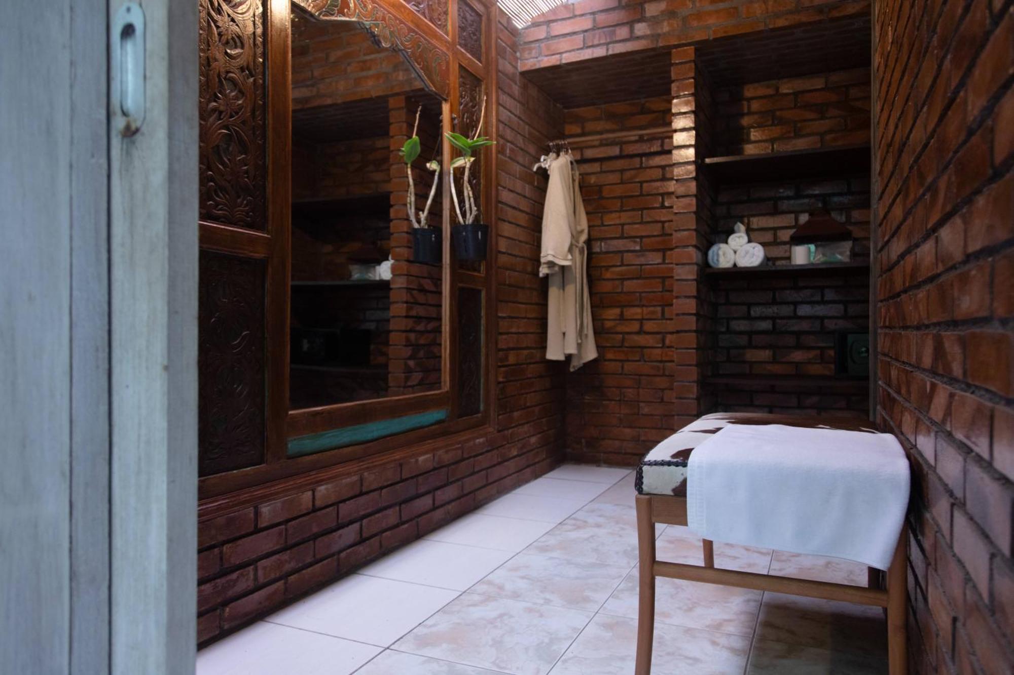 Ocean Star Villa Five Near The Kudeta Beach Seminyak Exterior foto